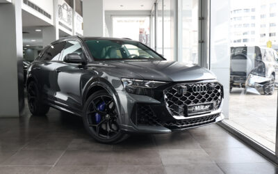 Audi RS Q8 Performance 2025 - Daytona Grey on Black with Grey Stitching