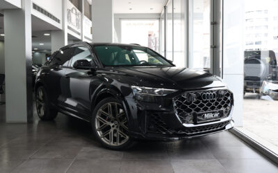 Audi RS Q8 2025 - Mythos Black on Black with Grey Stitching