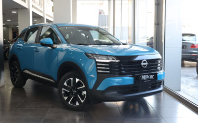 Nissan Kicks S 2025, Gear Blue on Black